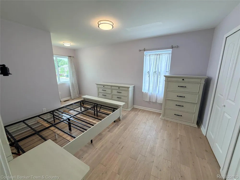5881 Woodruff View Drive Brighton Township, MI 48116