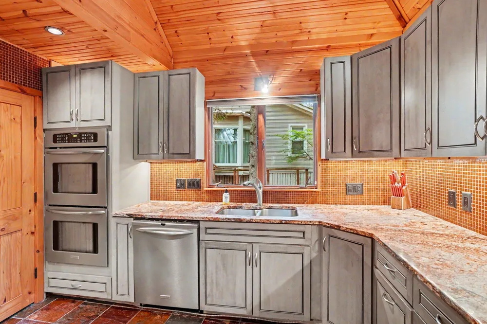 20 Crescent Hill Grand Haven City, MI 49417