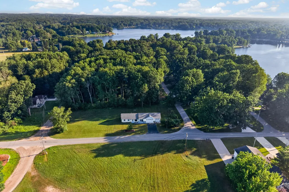 11328 Old Pierce Road Canadian Lakes, MI 49346