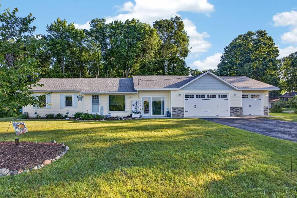 11328 Old Pierce Road Canadian Lakes, MI 49346