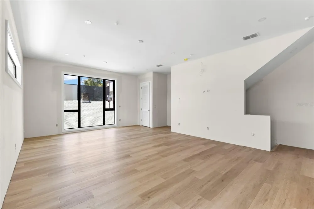 368 14TH STREET St Petersburg, FL 33705
