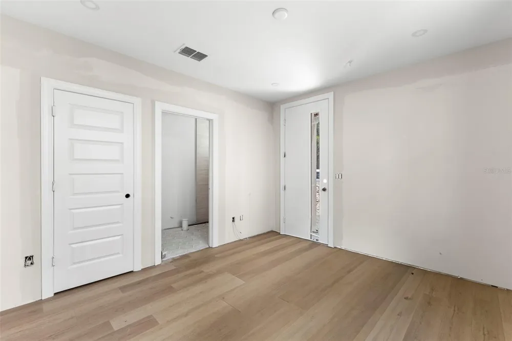 368 14TH STREET St Petersburg, FL 33705