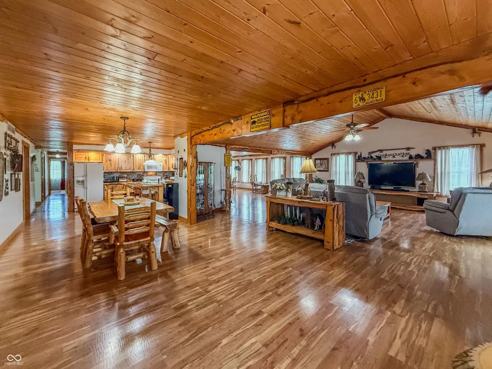 4981 E Rinker Road Mooresville, IN 46158