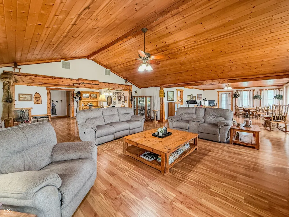 4981 E Rinker Road Mooresville, IN 46158
