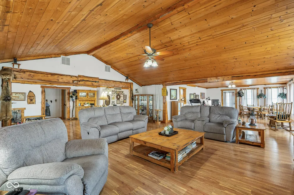 4981 E Rinker Road Mooresville, IN 46158