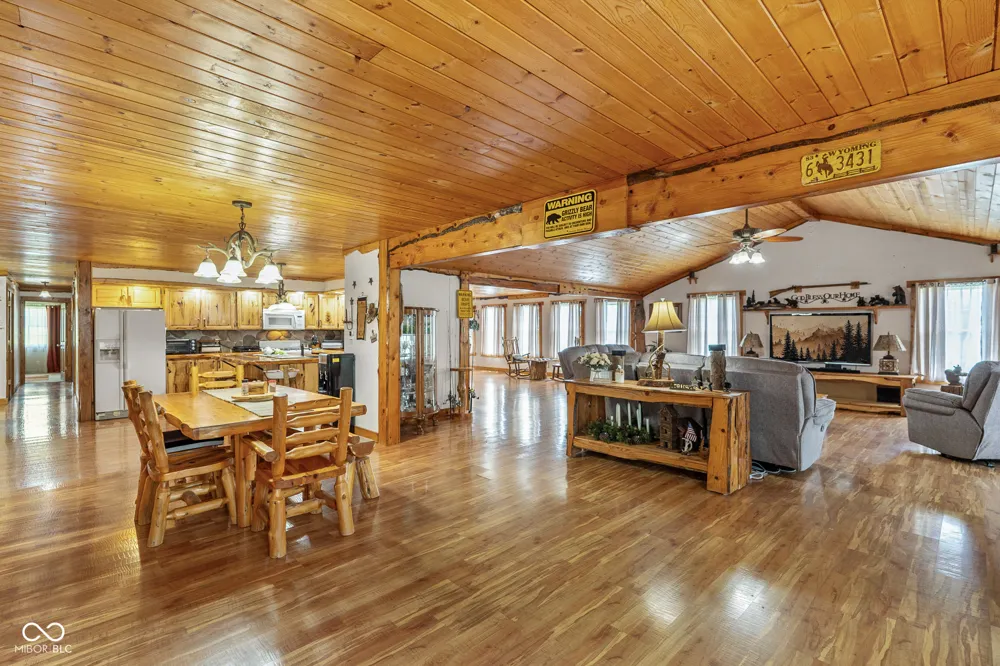 4981 E Rinker Road Mooresville, IN 46158