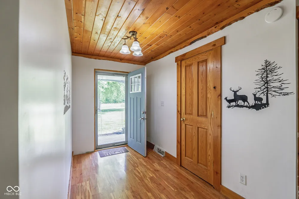 4981 E Rinker Road Mooresville, IN 46158