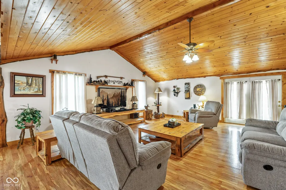 4981 E Rinker Road Mooresville, IN 46158