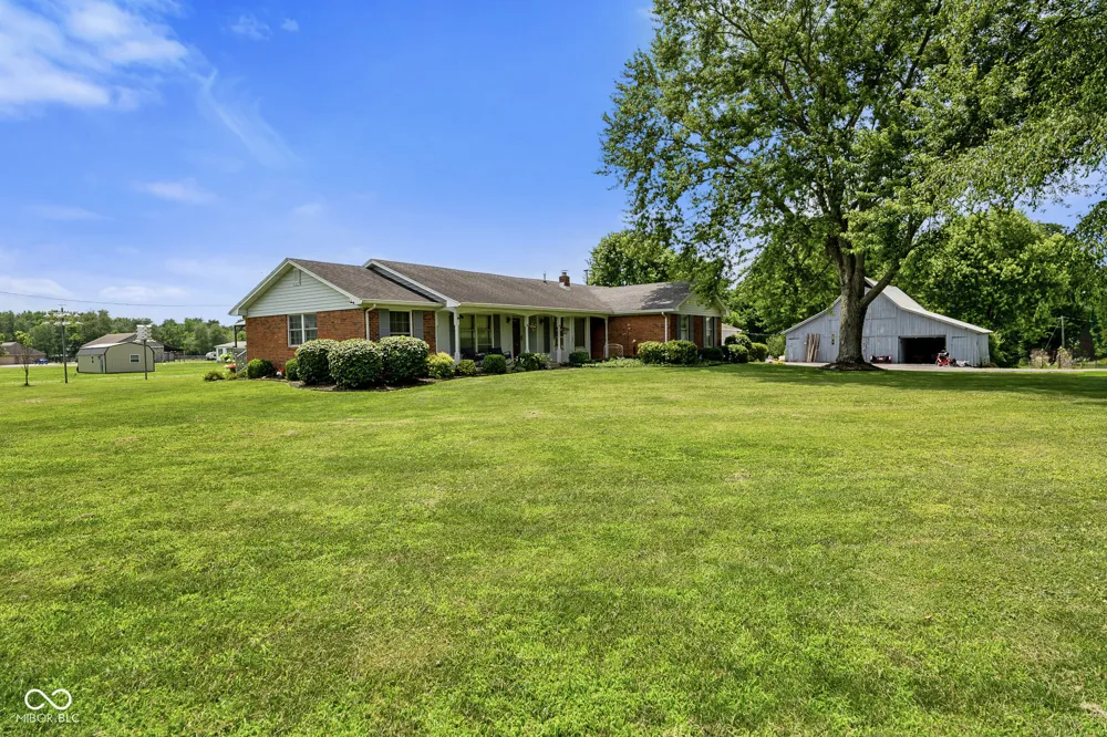 4981 E Rinker Road Mooresville, IN 46158