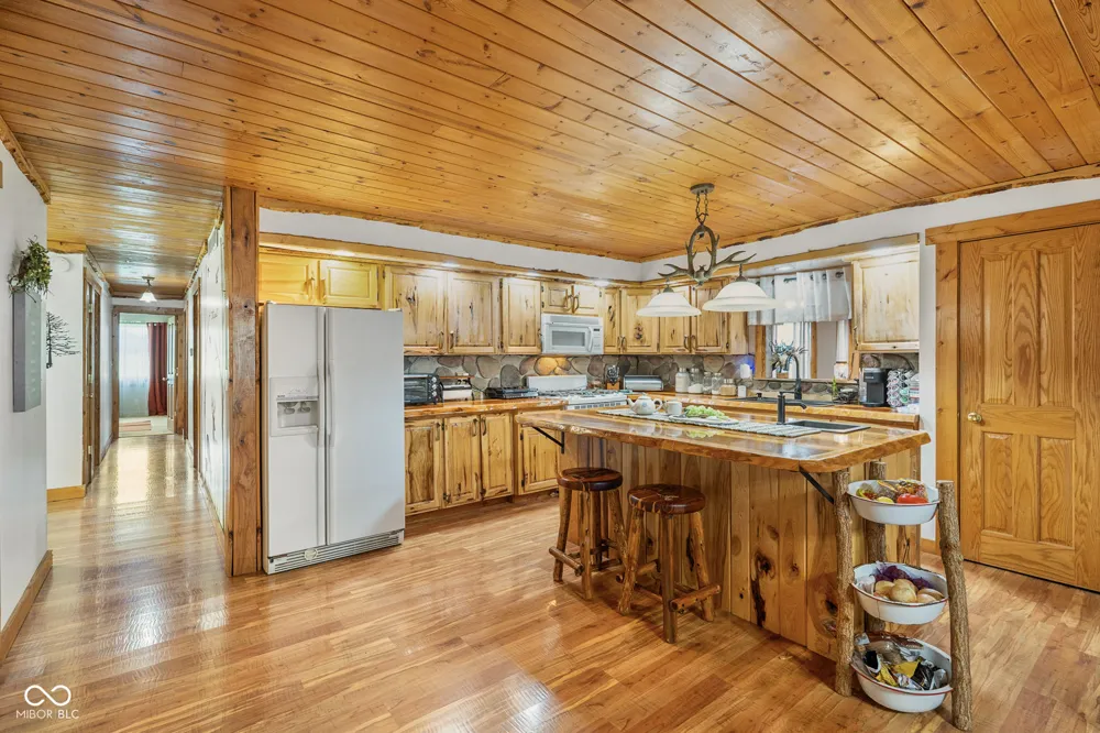4981 E Rinker Road Mooresville, IN 46158