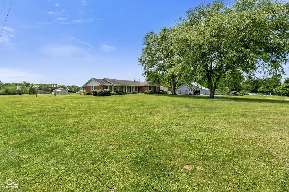 4981 E Rinker Road Mooresville, IN 46158