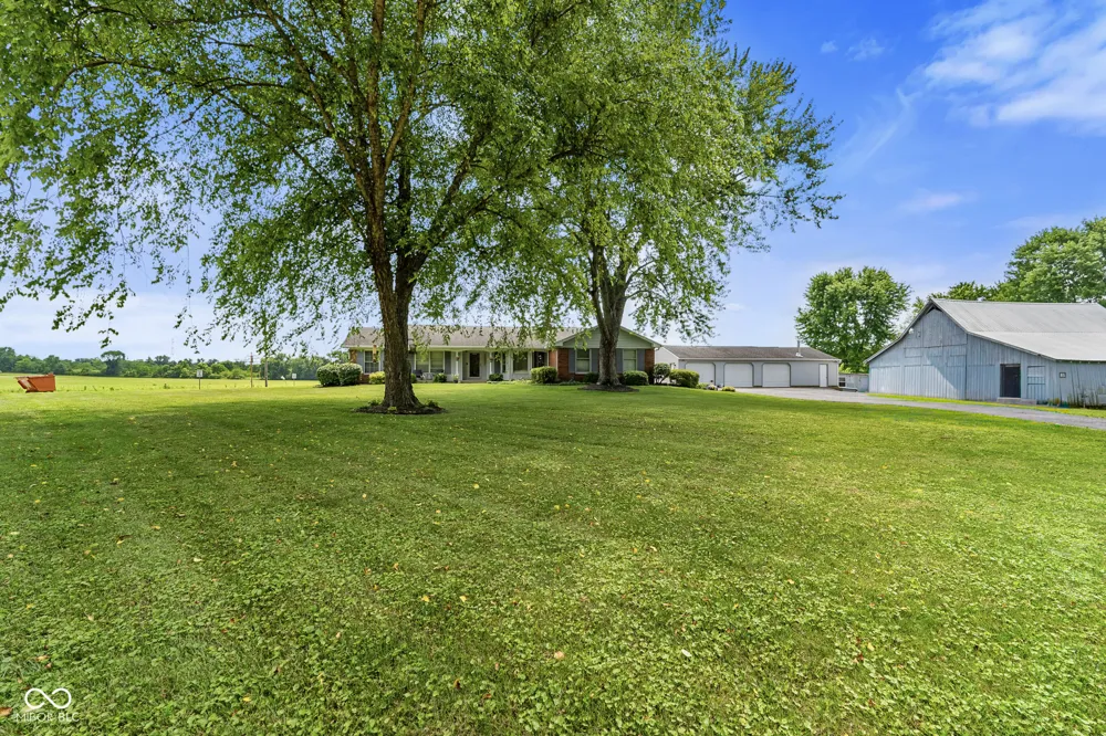 4981 E Rinker Road Mooresville, IN 46158