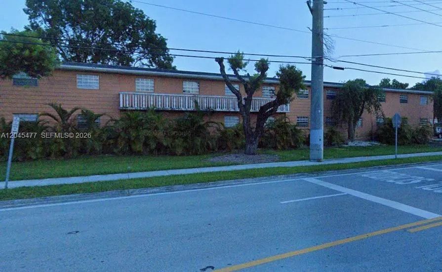 9760 SW 184th St #12D Cutler Bay, FL 33157
