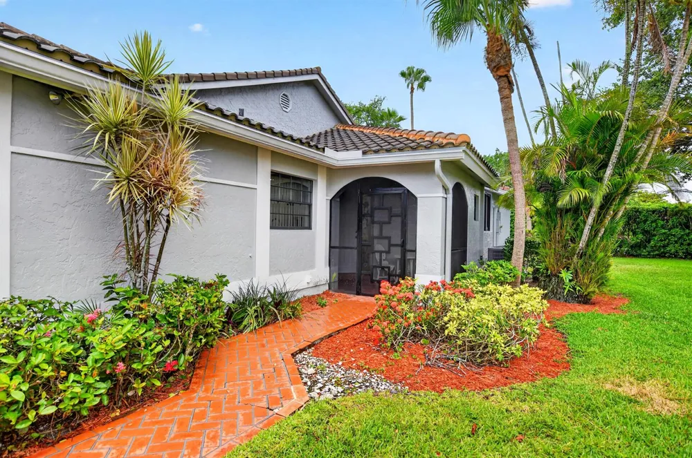 10523 Ladypalm #B Boca Raton, FL 33498