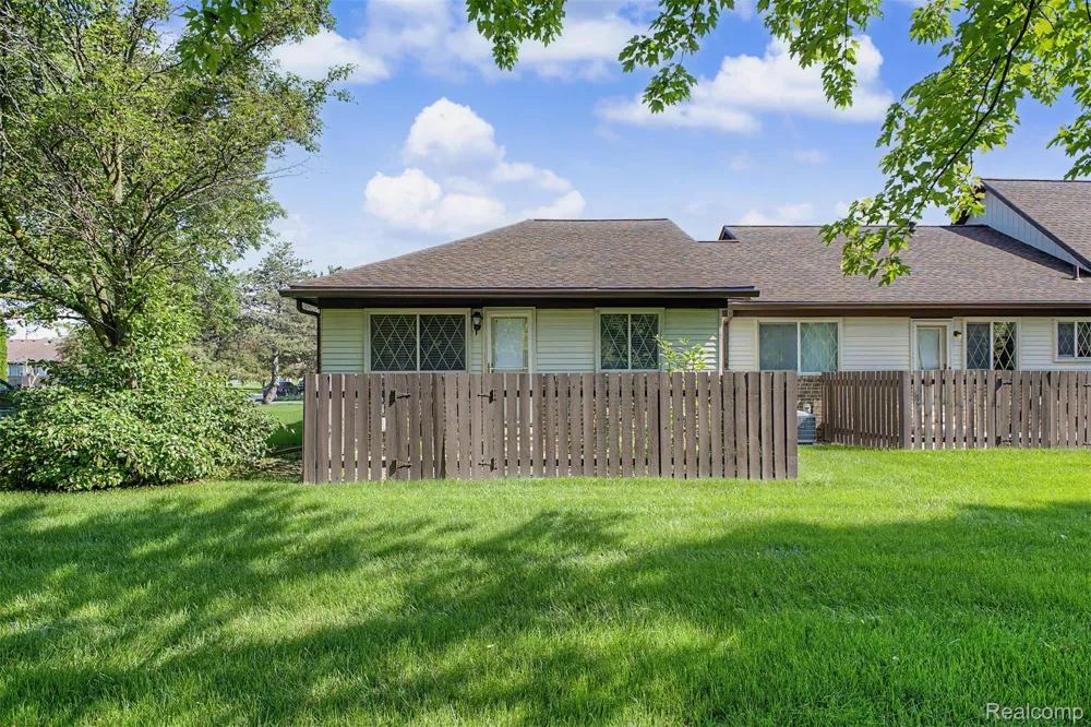 3627 Heritage Parkway Dearborn City, MI 48124