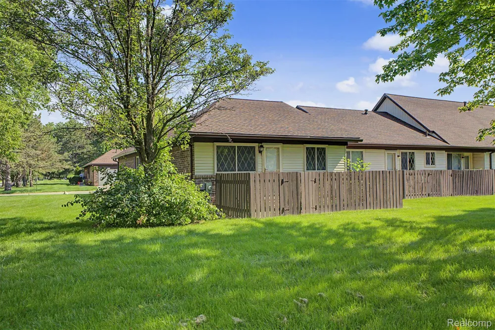 3627 Heritage Parkway Dearborn City, MI 48124