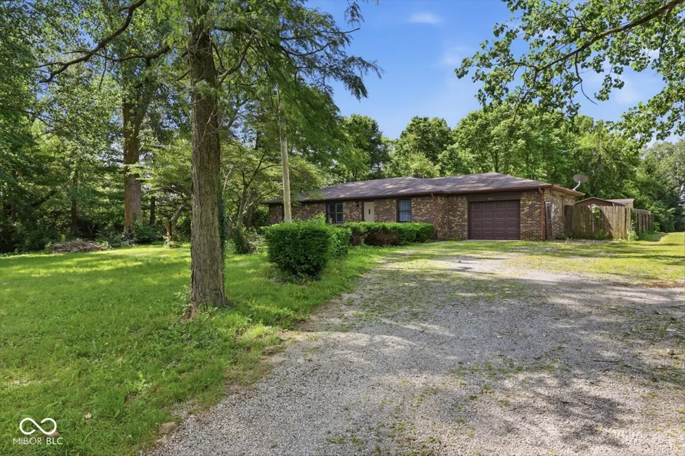 4661 Frontage Road Fairland, IN 46126