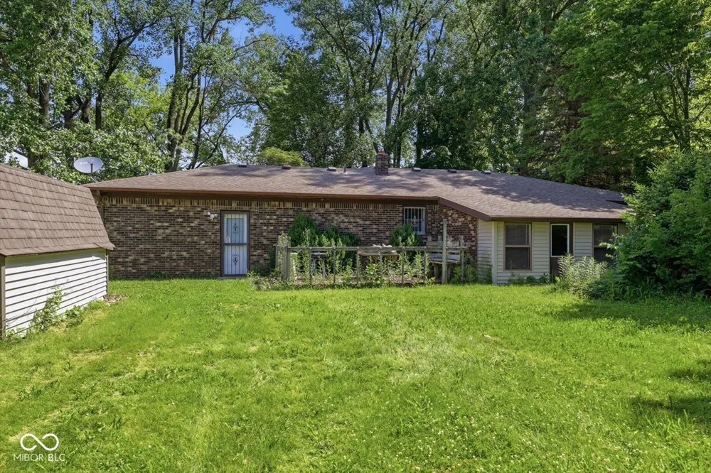 4661 Frontage Road Fairland, IN 46126