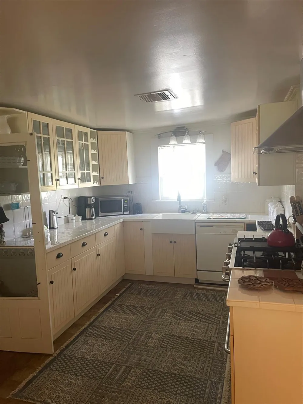 411 5th Street Palacios, TX 77465
