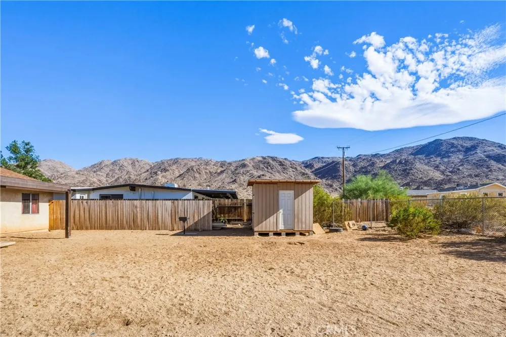 7004 49 Palms 29 Palms, CA 92277