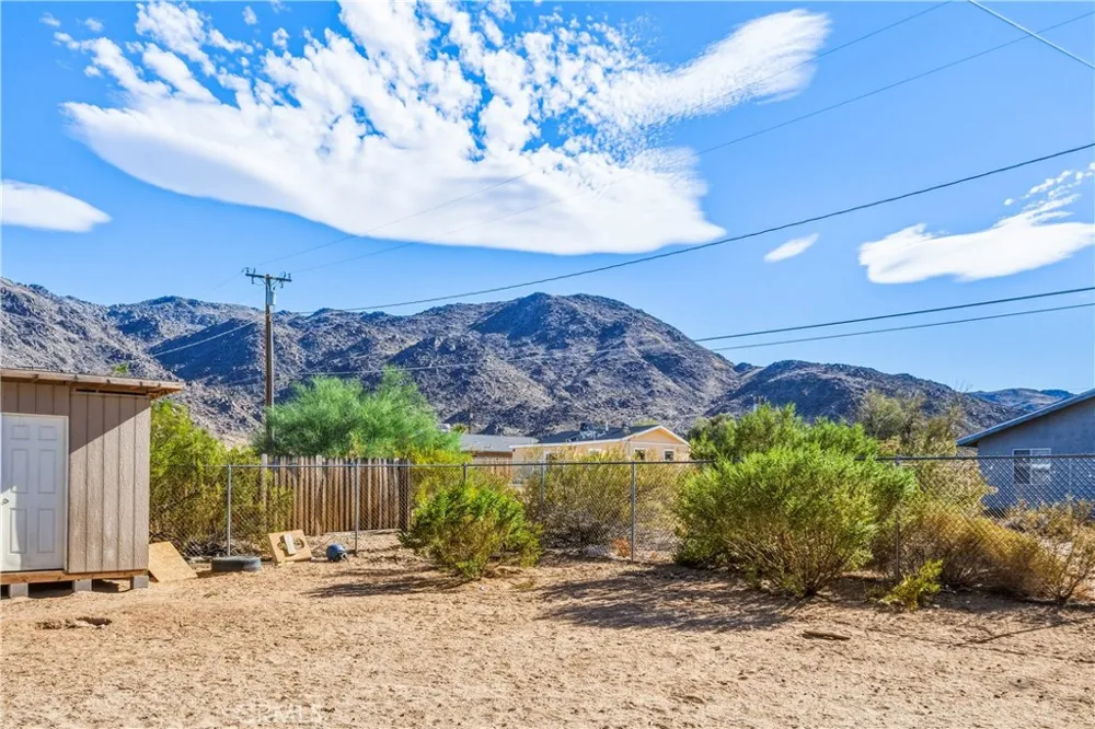 7004 49 Palms 29 Palms, CA 92277
