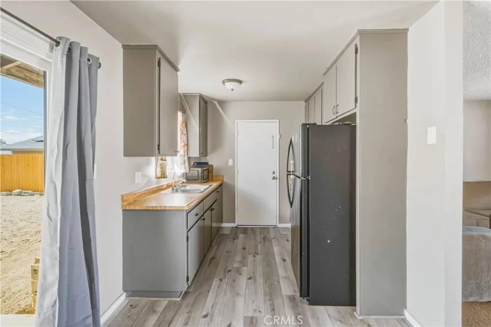 7004 49 Palms 29 Palms, CA 92277