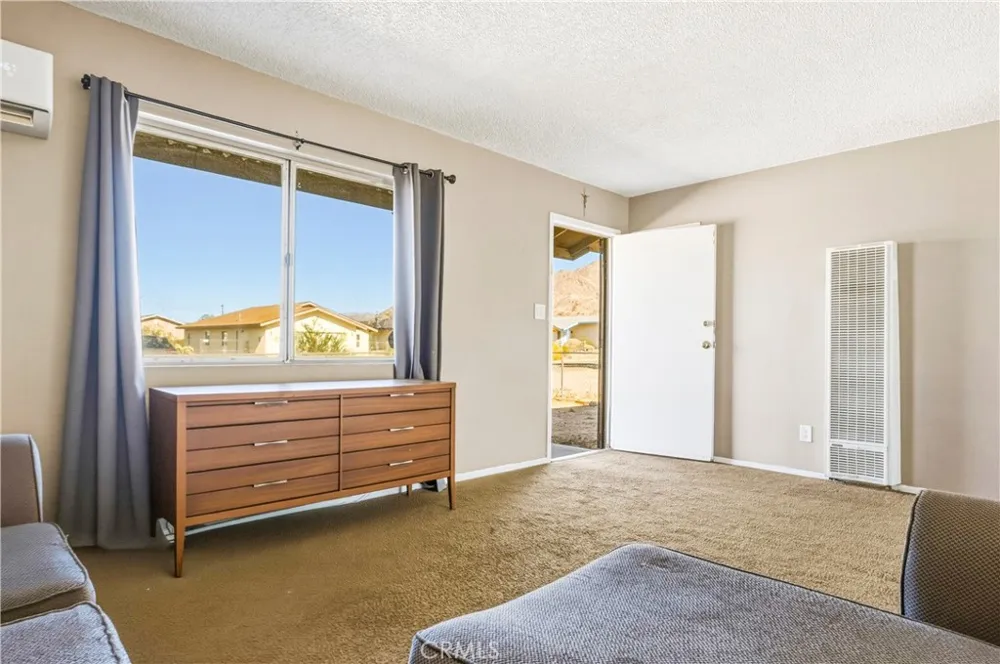 7004 49 Palms 29 Palms, CA 92277