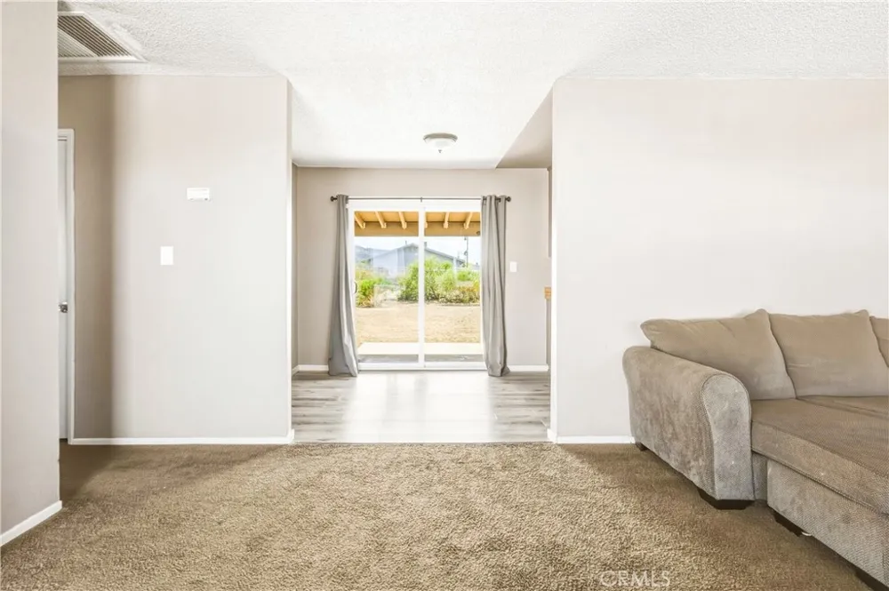 7004 49 Palms 29 Palms, CA 92277
