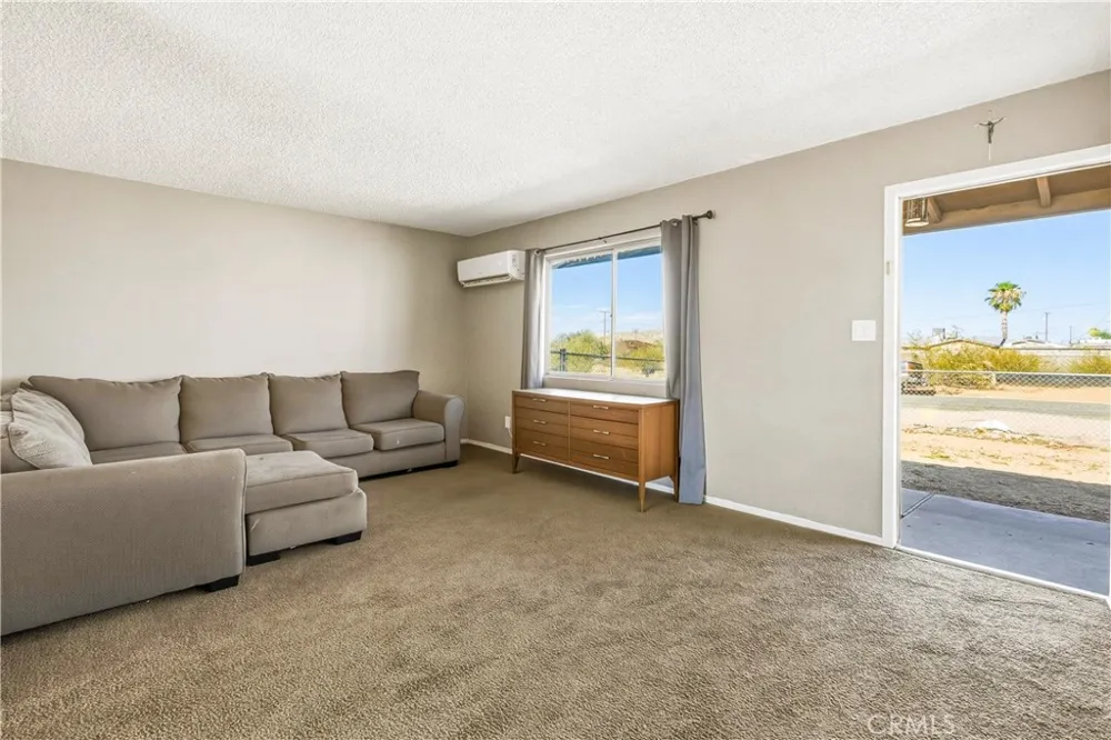 7004 49 Palms 29 Palms, CA 92277