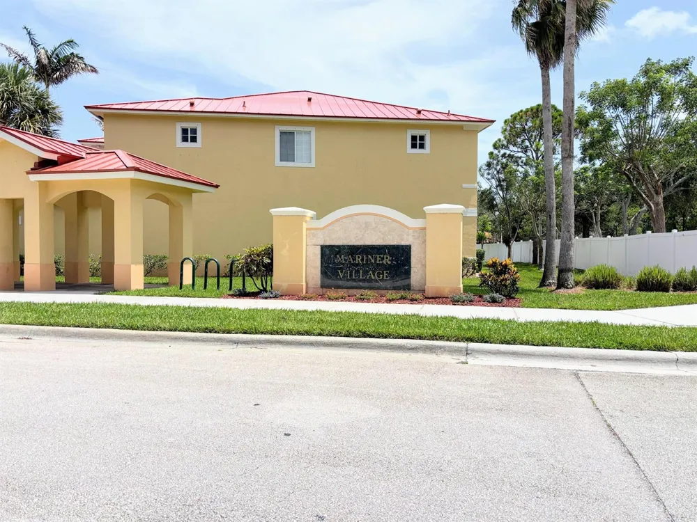 5088 SE Mariner Garden Circle Stuart, FL 34997