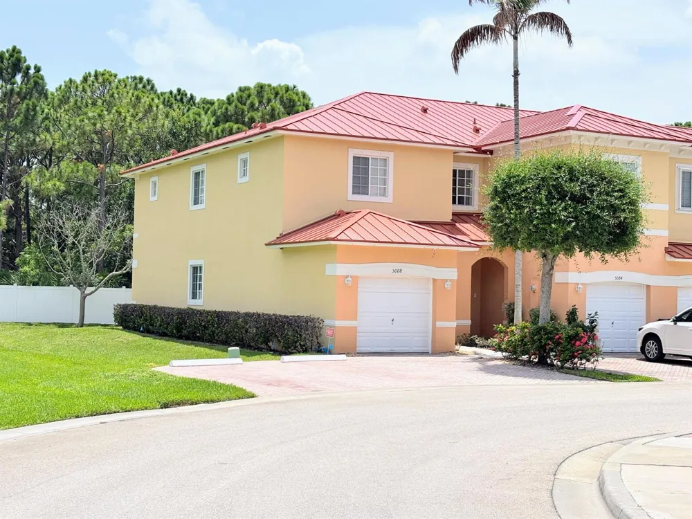 5088 SE Mariner Garden Circle Stuart, FL 34997