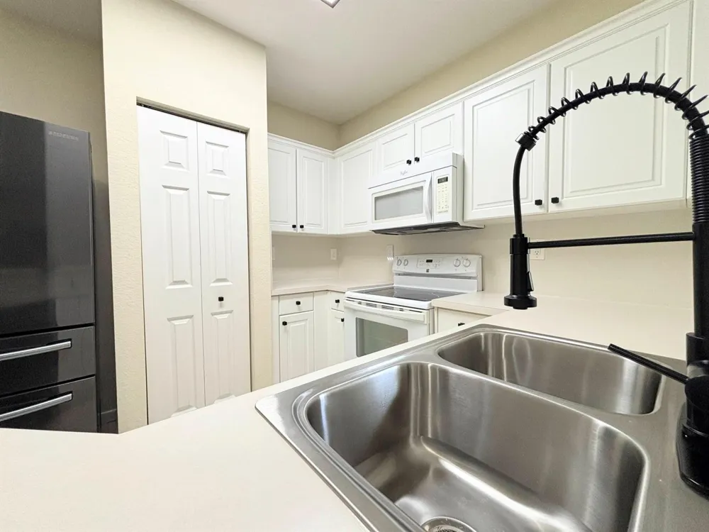 5088 SE Mariner Garden Circle Stuart, FL 34997