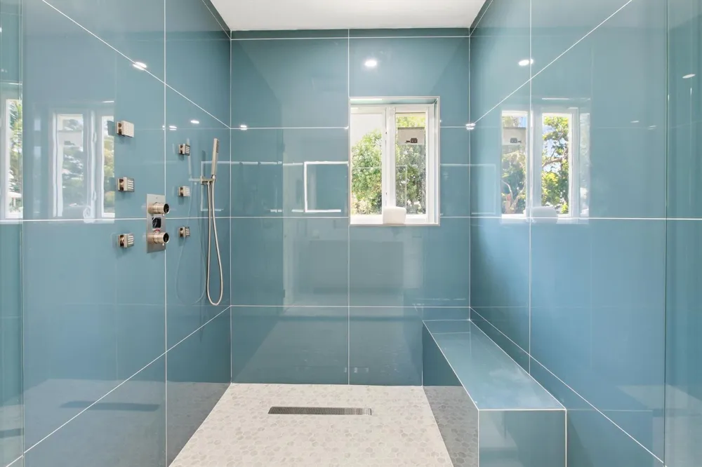 401 NW 3rd Place Dania Beach, FL 33004