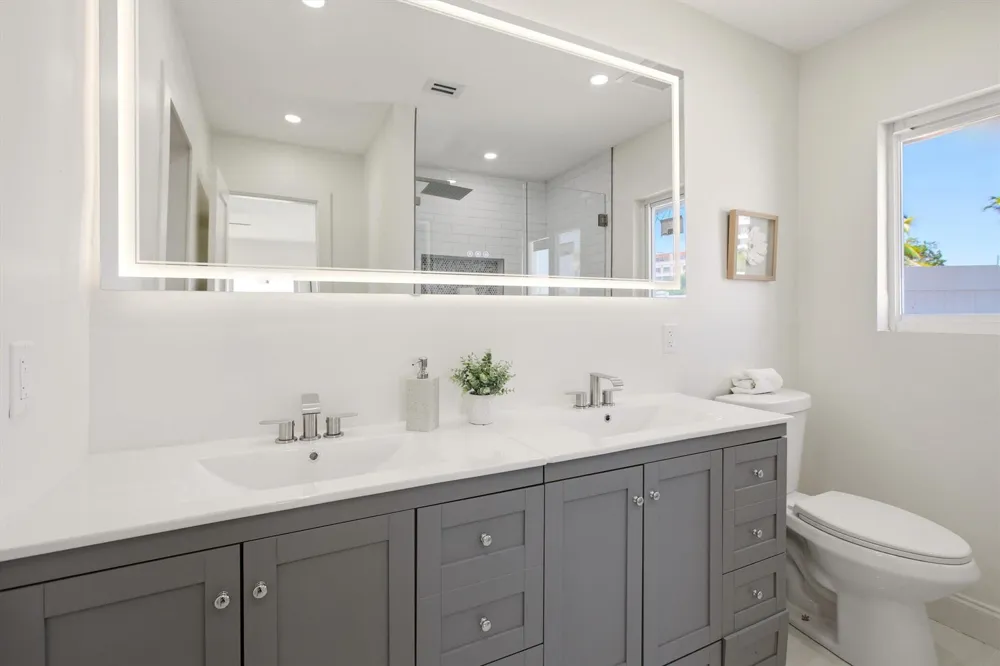 401 NW 3rd Place Dania Beach, FL 33004