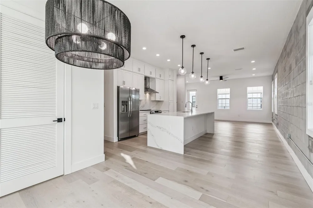 2724 5TH AVENUE S St Petersburg, FL 33712