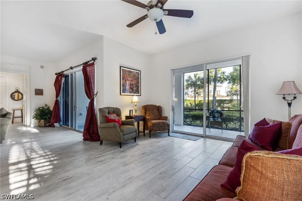 Cascada Way #102 Naples, FL 34114