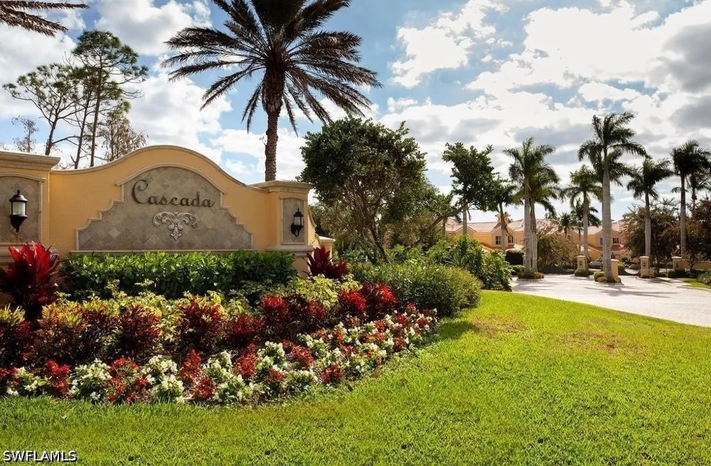 Cascada Way #102 Naples, FL 34114