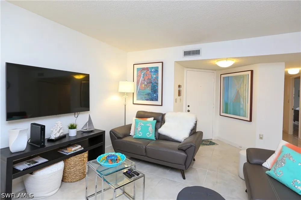 Mainsail Drive #2 Naples, FL 34114