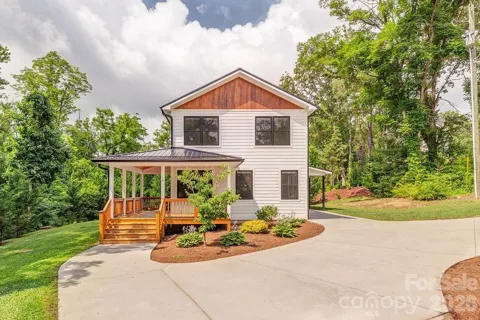 18 Wildwood Park Drive