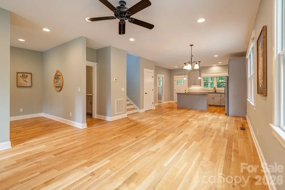 18 Wildwood Park Drive Weaverville, NC 28787