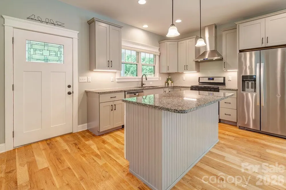 18 Wildwood Park Drive Weaverville, NC 28787