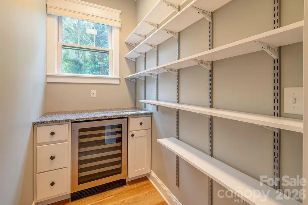 18 Wildwood Park Drive Weaverville, NC 28787