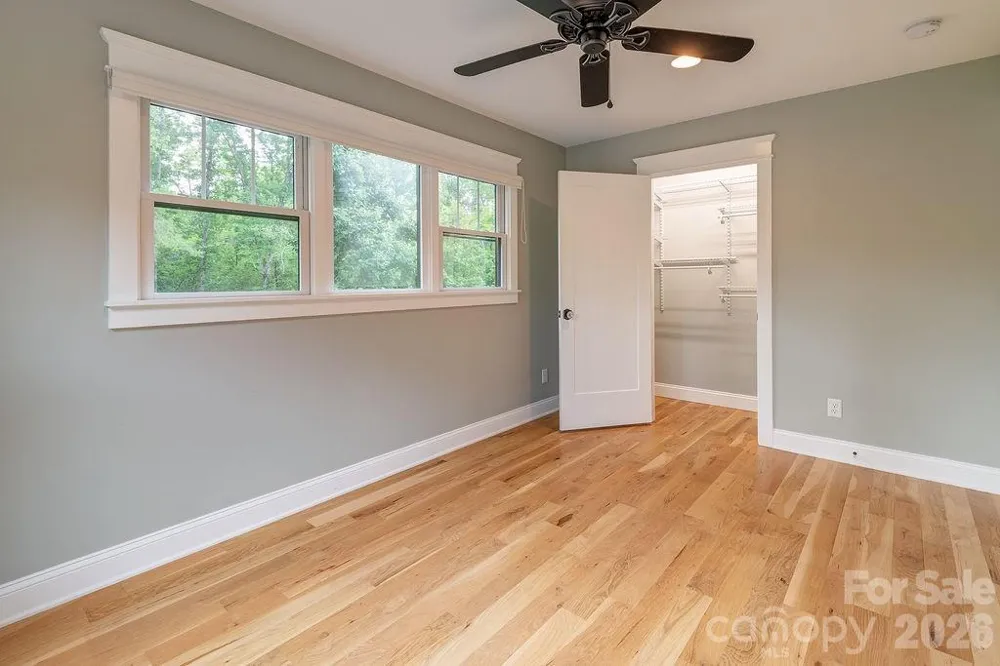 18 Wildwood Park Drive Weaverville, NC 28787
