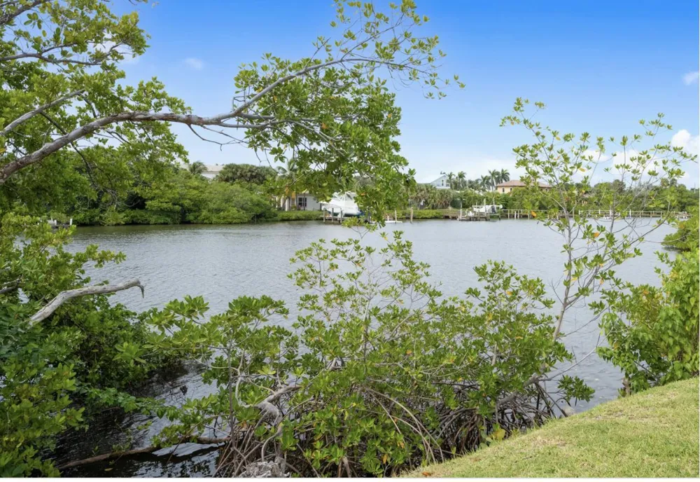 4501 S Ocean Boulevard #D4 South Palm Beach, FL 33480