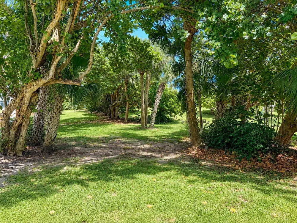4501 S Ocean Boulevard #D4 South Palm Beach, FL 33480