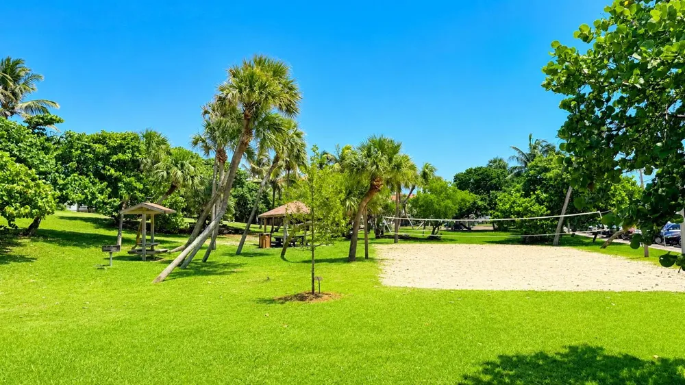 4501 S Ocean Boulevard #D4 South Palm Beach, FL 33480