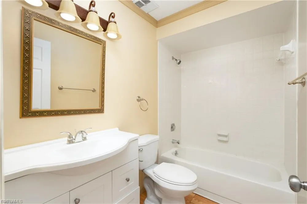 4608 SE 4th Place #6 Cape Coral, FL 33904