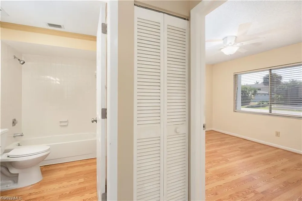 4608 SE 4th Place #6 Cape Coral, FL 33904