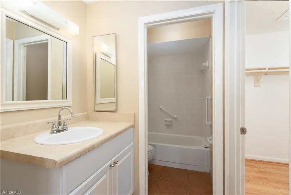 4608 SE 4th Place #6 Cape Coral, FL 33904