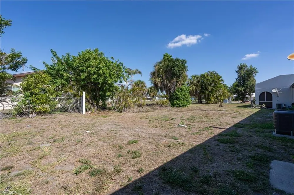 4608 SE 4th Place #6 Cape Coral, FL 33904